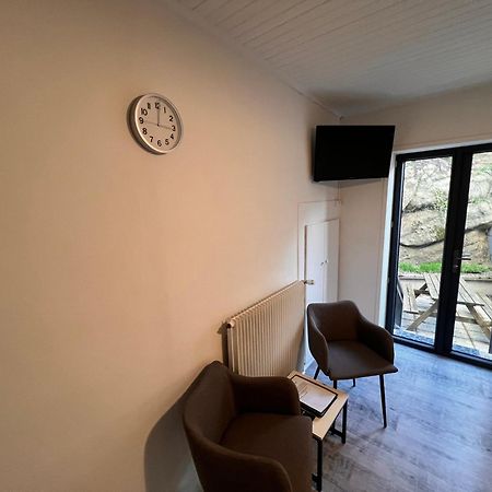 Appartement 4 Personnes, 1 Chambre, Terrasse, Wifi, Proche Du Centre La Bourboule Bagian luar foto