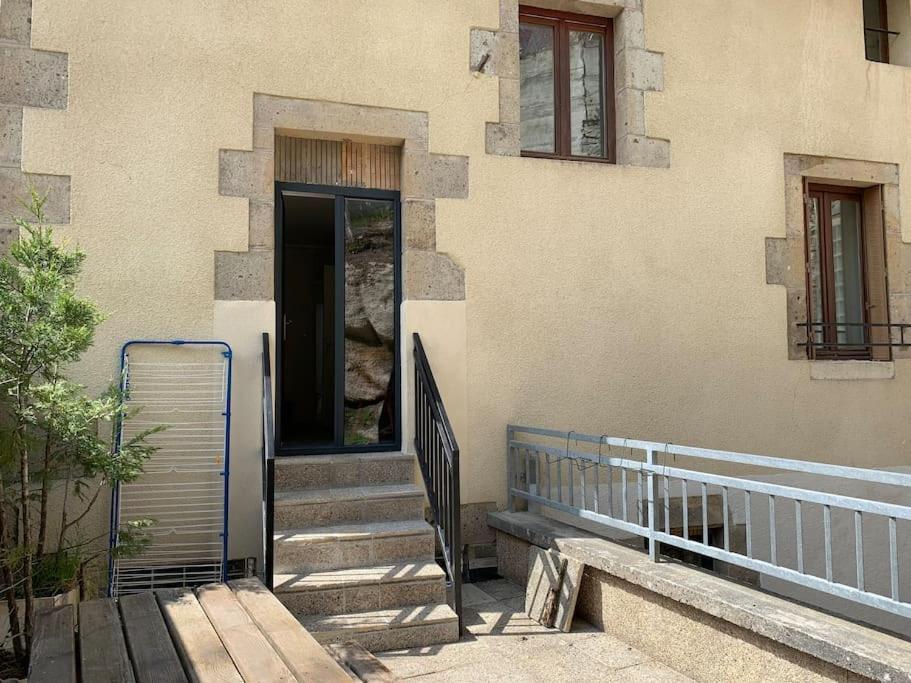 Appartement 4 Personnes, 1 Chambre, Terrasse, Wifi, Proche Du Centre La Bourboule Bagian luar foto