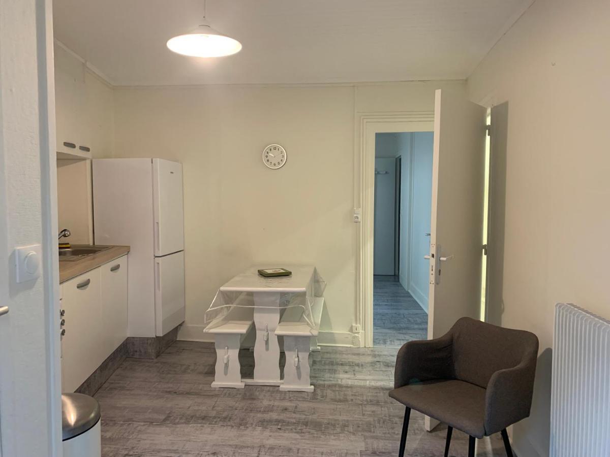 Appartement 4 Personnes, 1 Chambre, Terrasse, Wifi, Proche Du Centre La Bourboule Bagian luar foto